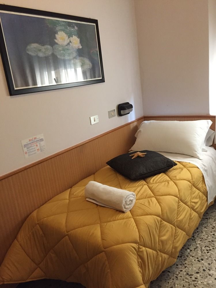 Abc Hotel Римини Экстерьер фото
