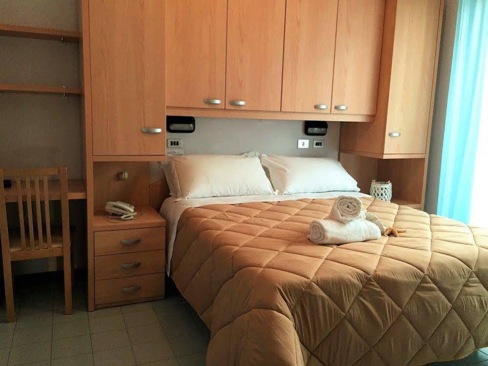 Abc Hotel Римини Экстерьер фото
